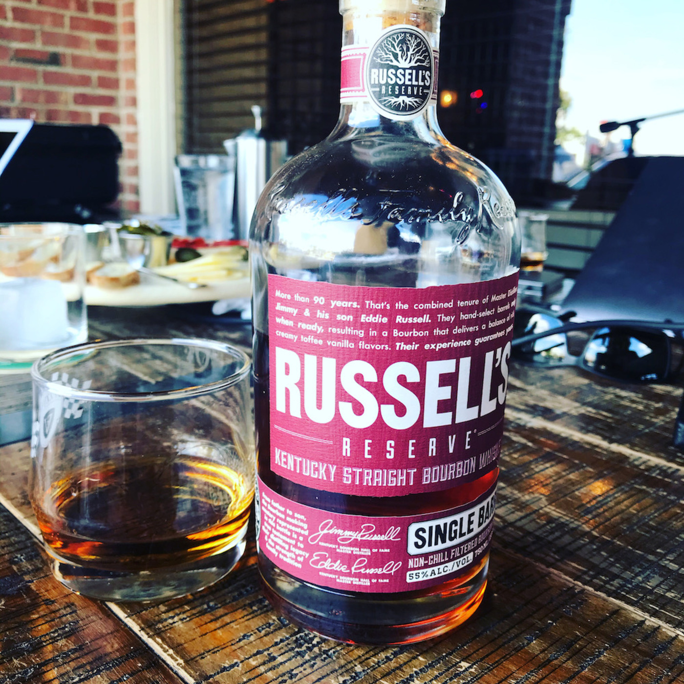 Eat! Drink! Smoke! - Episode 93 - The Year of The Rat cigar and a Review of Russell's Reserve. Australian Cops are Out of Control and Leave The Umbrella Academy Alone
