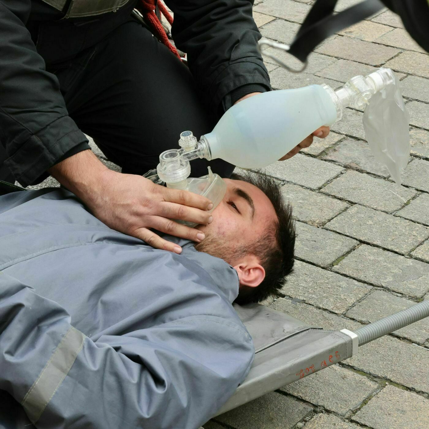 FlareSyn Field Notes: Ready When It Matters: The First 60 Seconds  What to Do Before Help Arrives