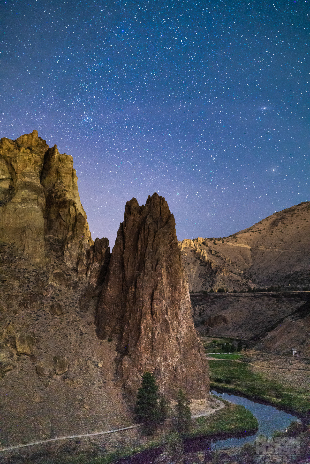 Camera: Sony a7r III Shutter speed: 15 sec Aperture: f/51.4 ISO: 8000 Photo: Mason Marsh