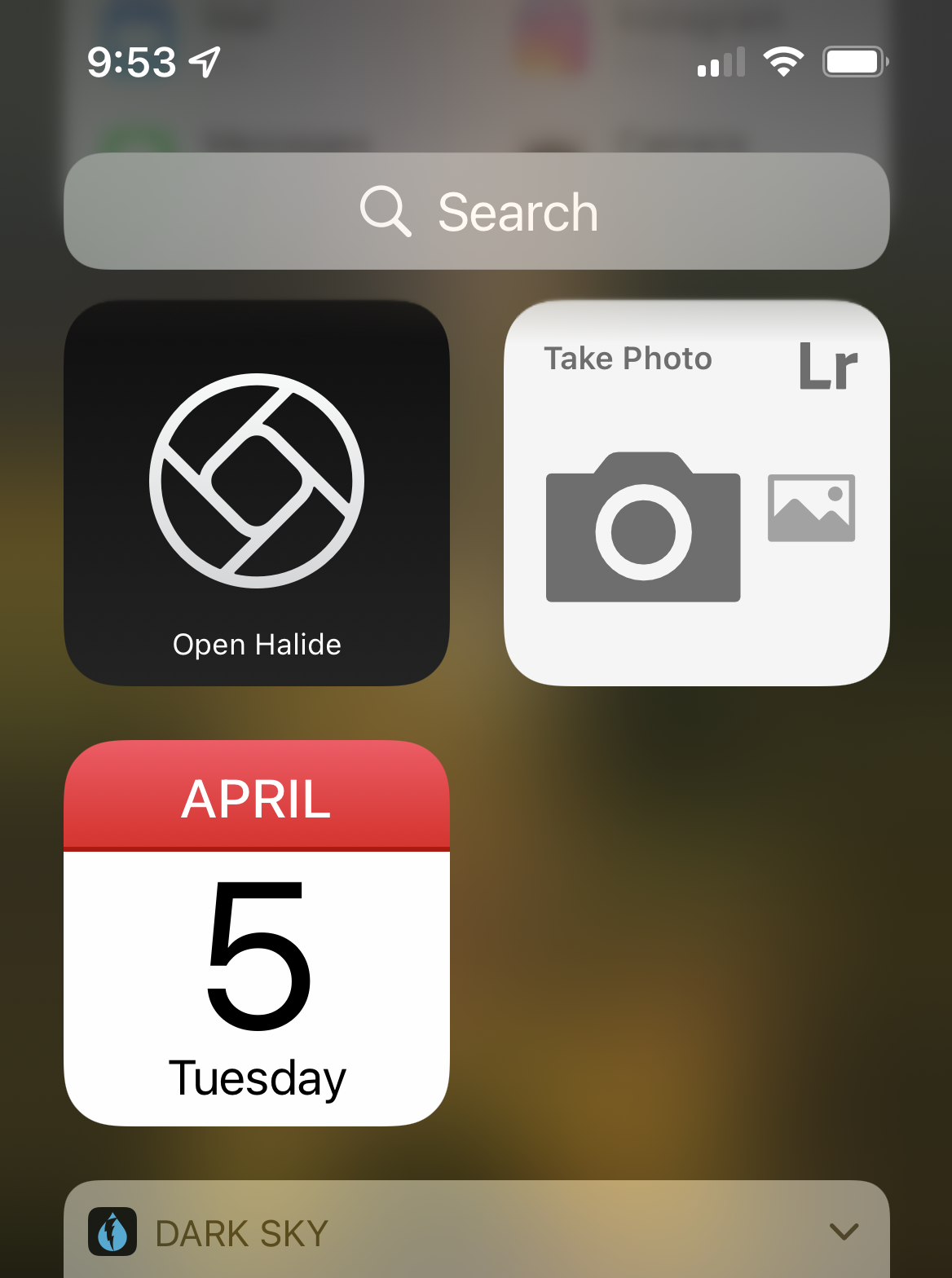 Widgets for Halide (left) and Lightroom (right) are quick ways to open those apps.