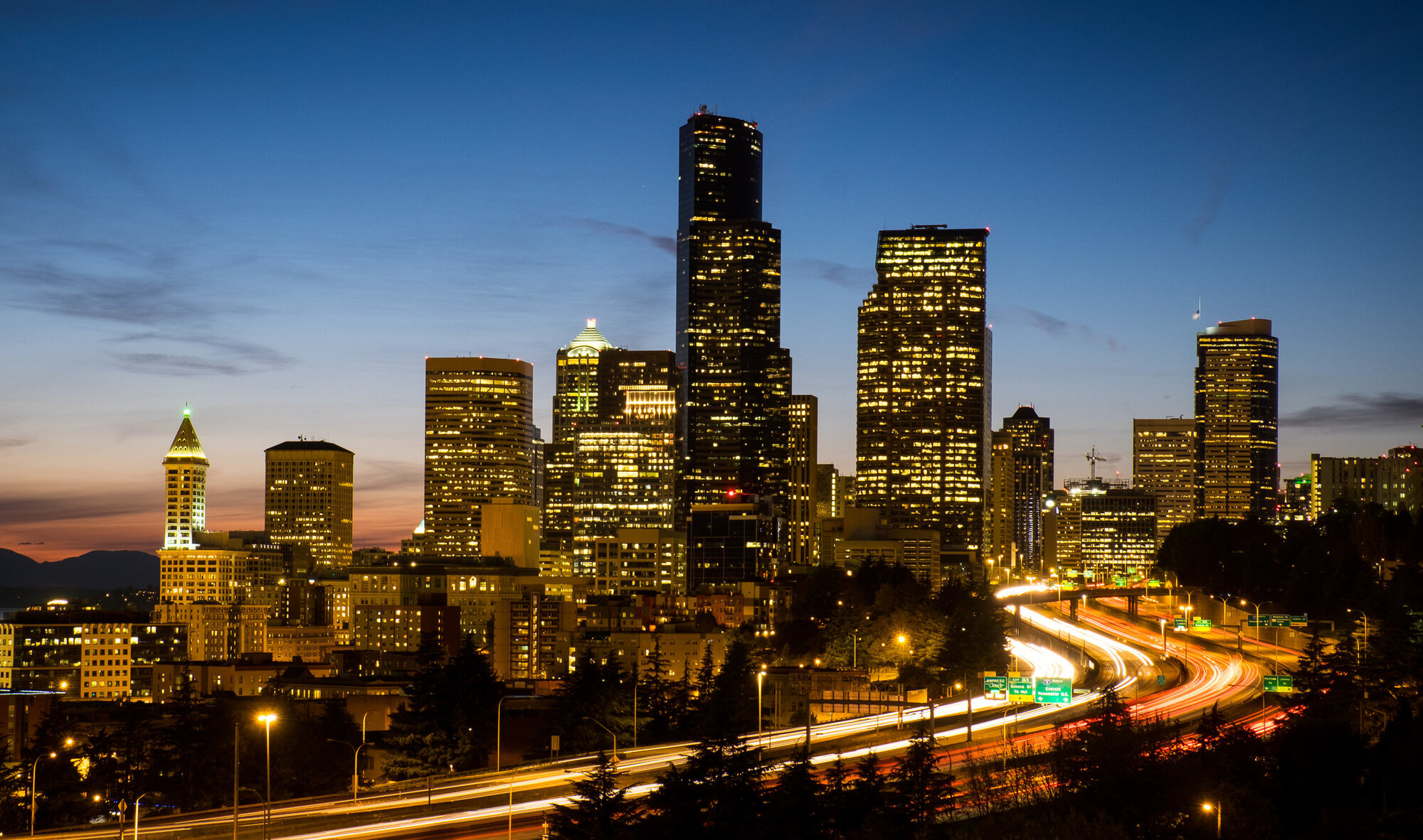 Seattle Skyline, Dr. Jose Rizal Bridge Camera: Fujifilm X-T1 Shutter speed: 8 seconds Aperture: f/10 ISO: 200 Photo: Jeff Carlson