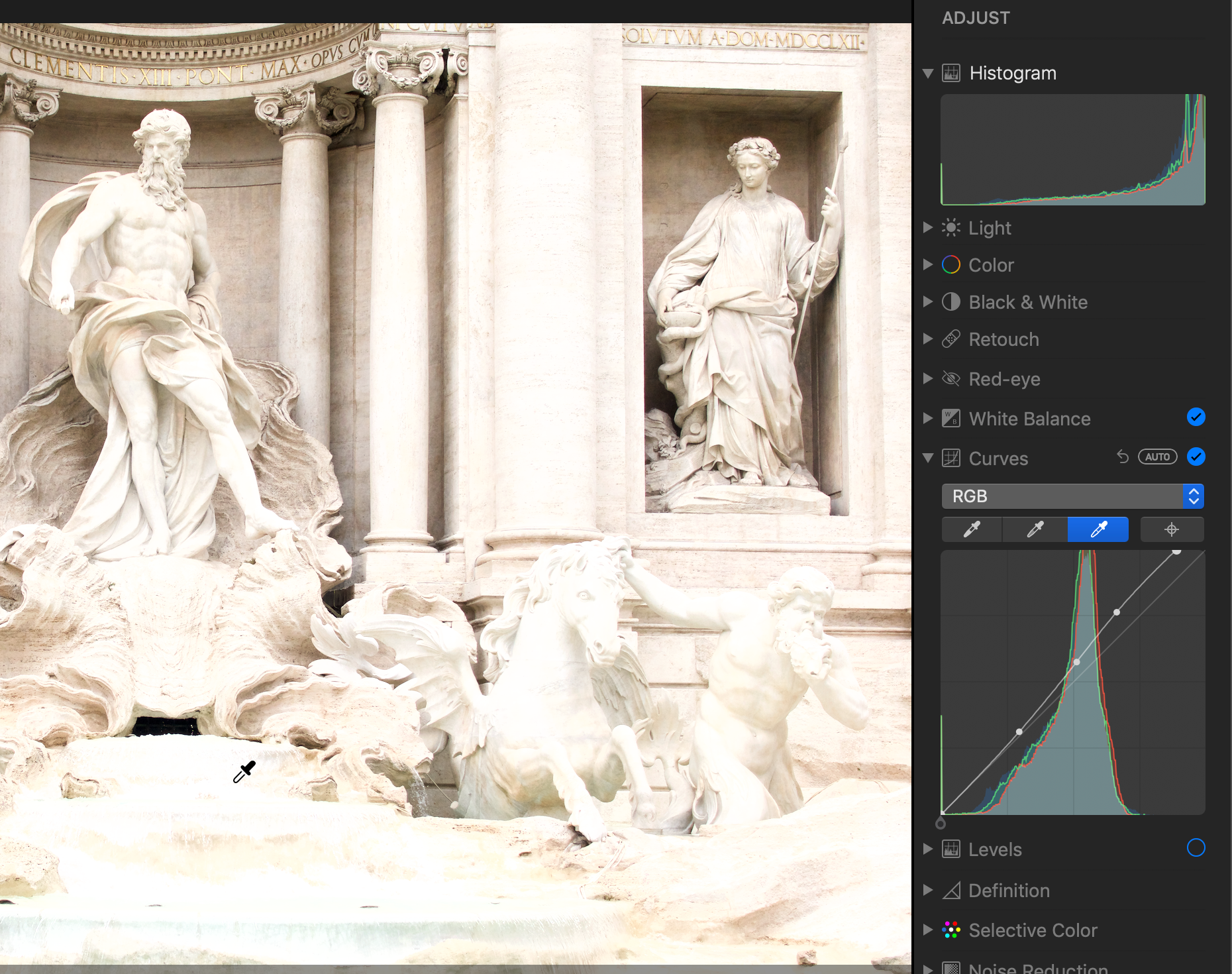 29:05 Using the White Point eyedropper in the Curves control