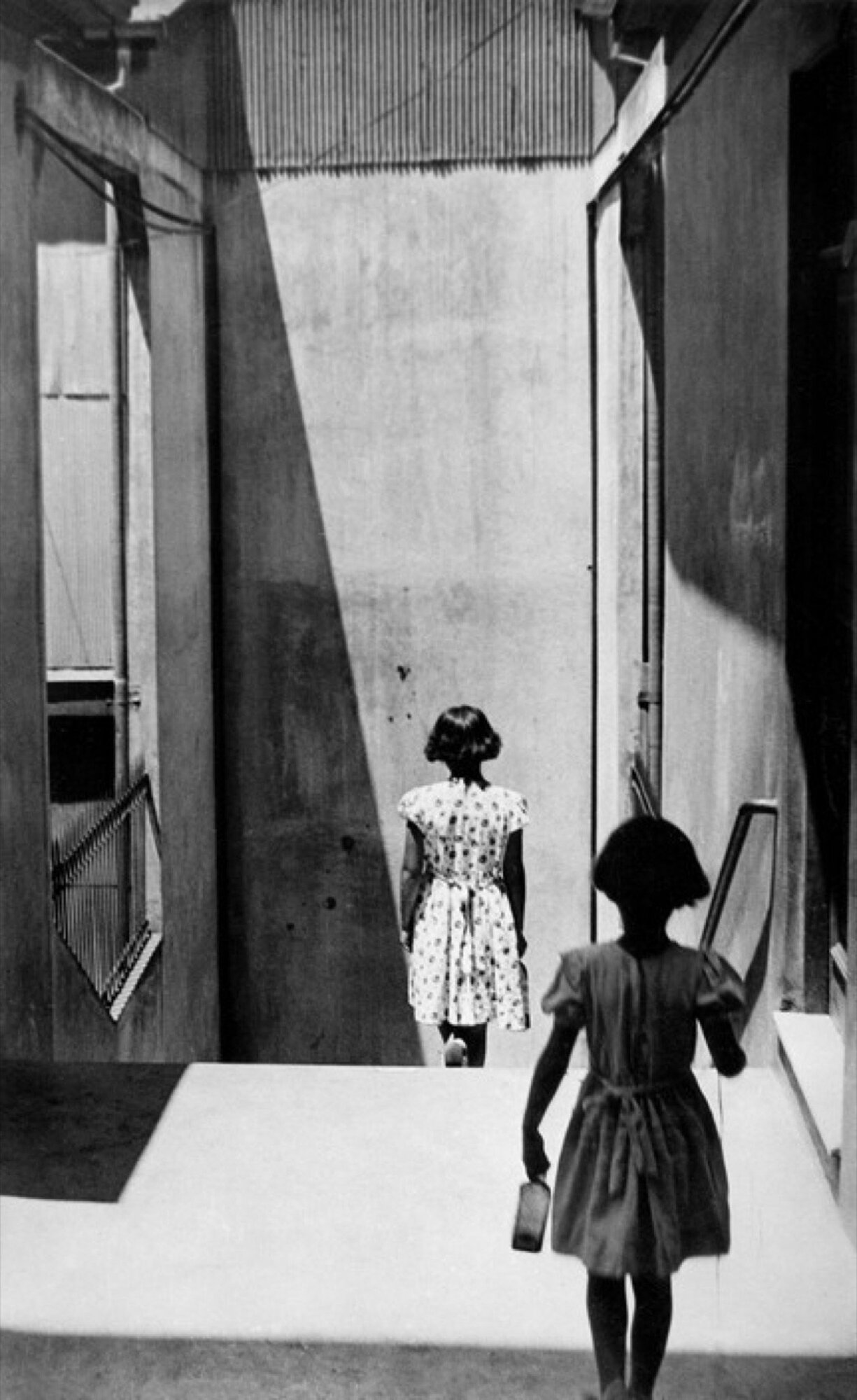 Larrain, Sergio: Passage Bavestrello. Valparaiso, Chile. 1952