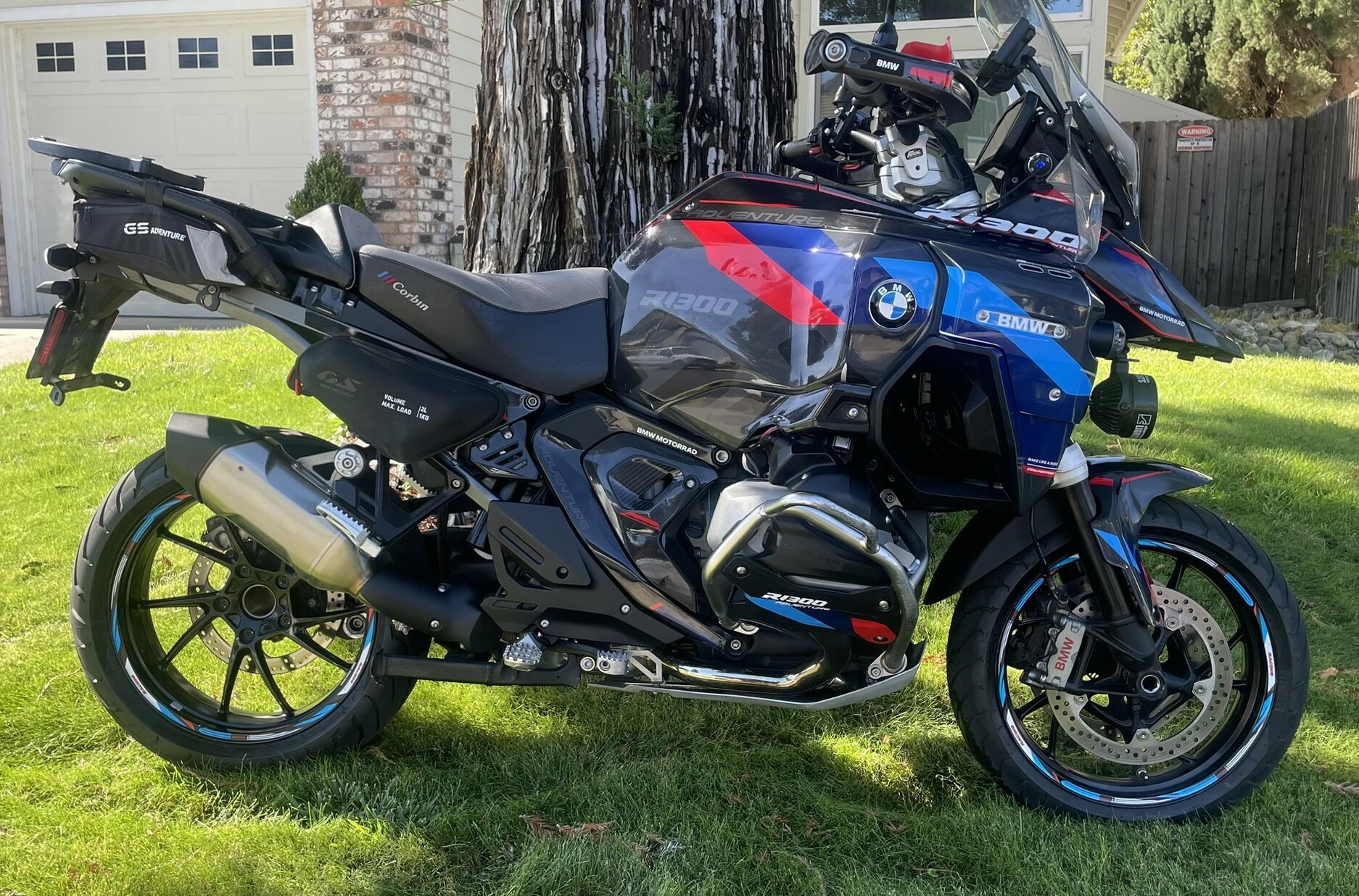 Fighter Jet Motorcycle AKA BMW R1300GSA